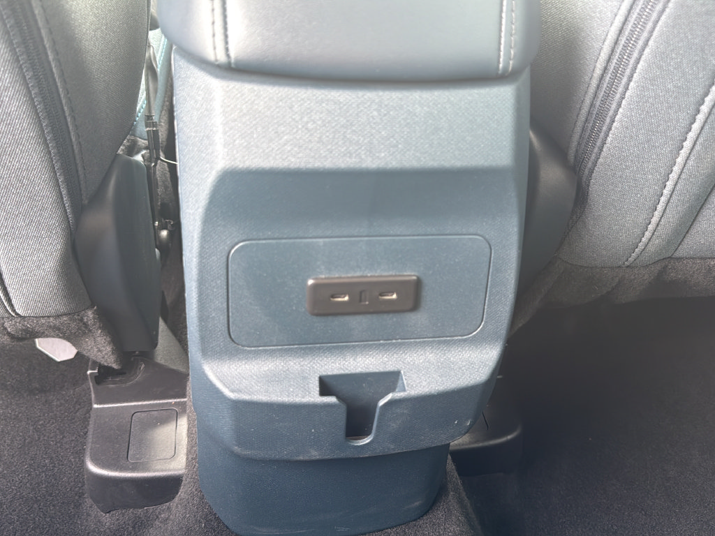 Used 2025 Ford Maverick XLT w/ Equipment Group 302A AWD/4WD image 15