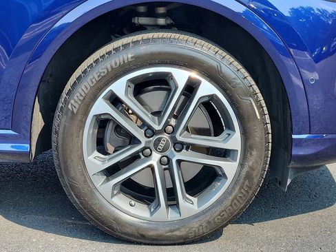 Certified 2025 Audi Q5 Premium w/ Convenience Package AWD/4WD image 14