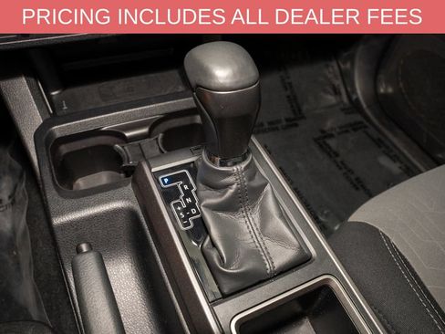 Certified 2023 Toyota Tacoma TRD Off-Road AWD/4WD image 15