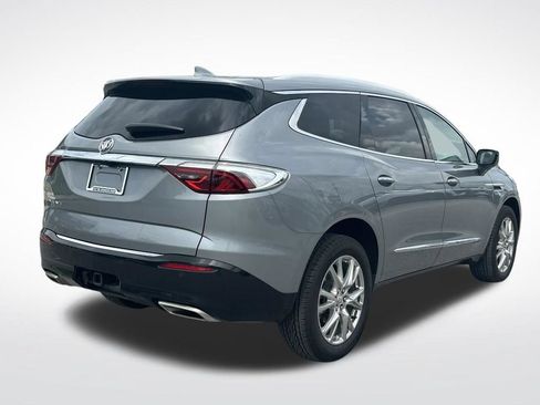 Used 2024 Buick Enclave Essence w/ Experience Buick Package FWD image 7