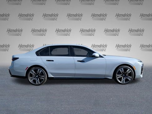 Certified 2023 BMW 740i 740i w/ Executive Package image 6