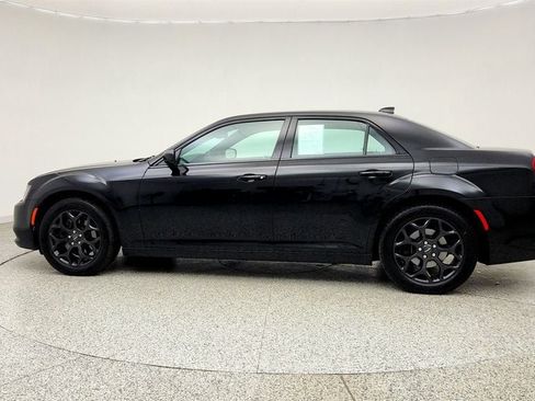 Used 2020 Chrysler 300 S AWD/4WD image 8