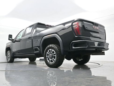Used 2024 GMC Sierra 2500 AT4 w/ AT4 Premium Plus Package AWD/4WD image 50
