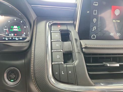 Used 2023 GMC Yukon AT4 image 28