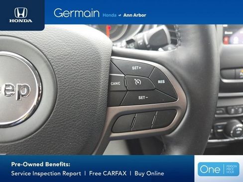 Used 2020 Jeep Cherokee Latitude Lux w/ Trailer Tow Group AWD/4WD image 45