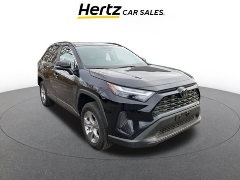 Used 2025 Toyota RAV4 XLE w/ Convenience Package image 1