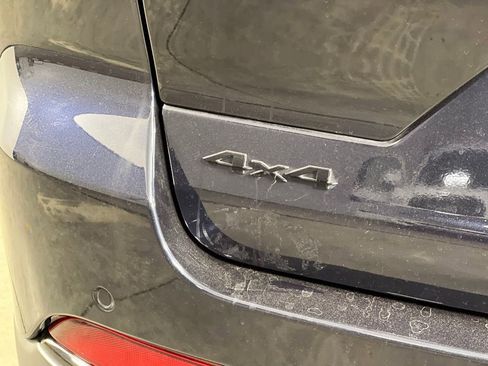 Used 2024 Jeep Grand Cherokee Limited w/ Black Appearance Package image 44