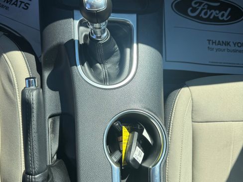 Used 2022 Ford Mustang Coupe RWD image 12