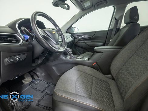 Used 2022 Chevrolet Equinox LT FWD image 10