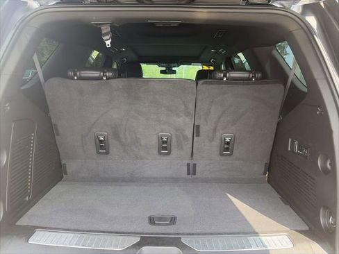 Used 2022 Chevrolet Tahoe Z71 w/ Luxury Package image 13