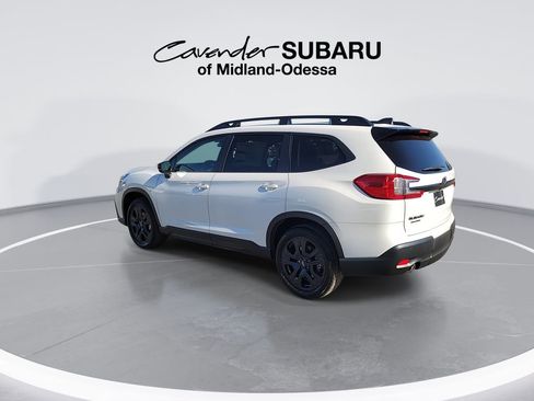 Used 2025 Subaru Ascent Bronze Edition image 6