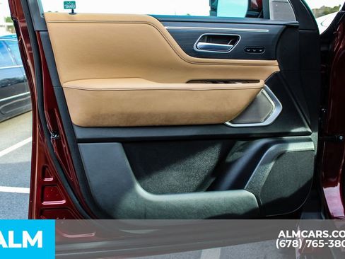 Used 2025 INFINITI QX80 Sensory image 37