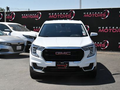 Used 2024 GMC Terrain SLE