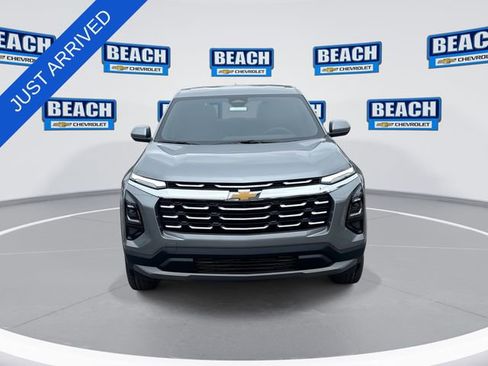 New 2026 Chevrolet Equinox LT FWD image 3