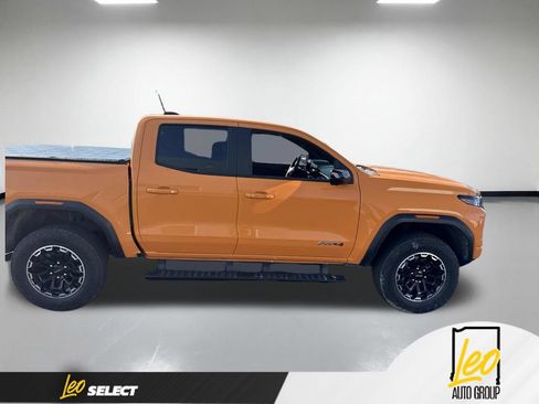 Used 2026 GMC Canyon AT4 w/ Technology Plus Package AWD/4WD image 2