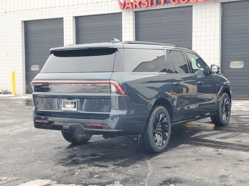 New 2025 Lincoln Navigator L Reserve image 4