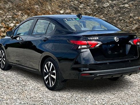 Used 2021 Nissan Versa SR image 12