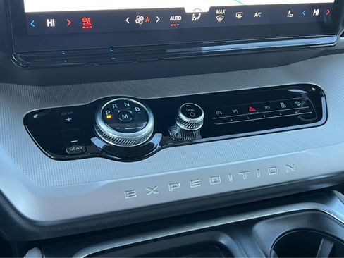 New 2026 Ford Expedition Max Active image 37