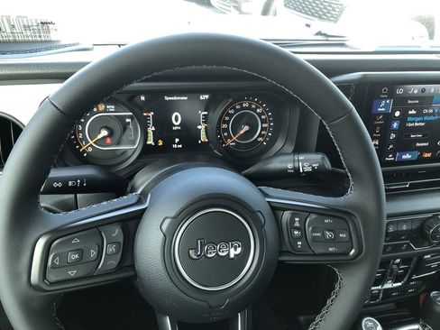 New 2026 Jeep Gladiator Willys image 23