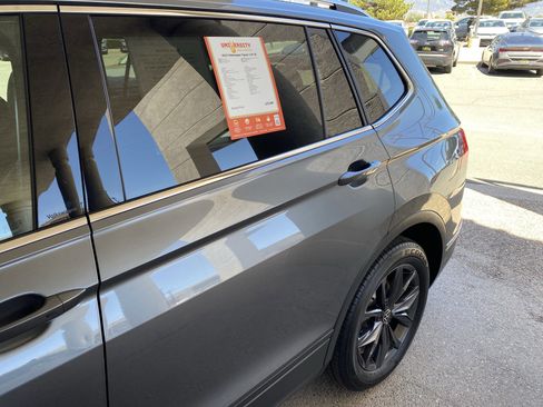 Certified 2023 Volkswagen Tiguan SE FWD image 58