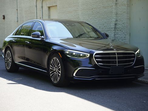 Used 2023 Mercedes-Benz S 500 4MATIC image 9