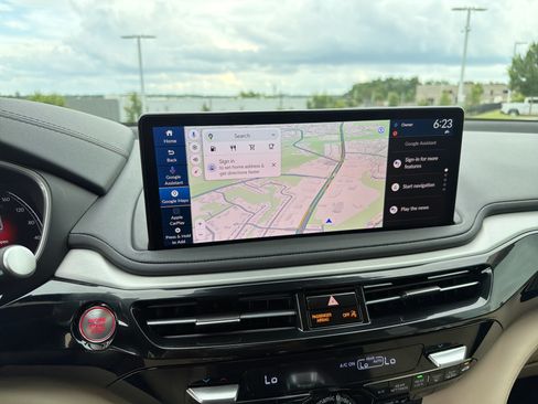 Certified 2026 Acura MDX FWD w/ Technology Package image 24