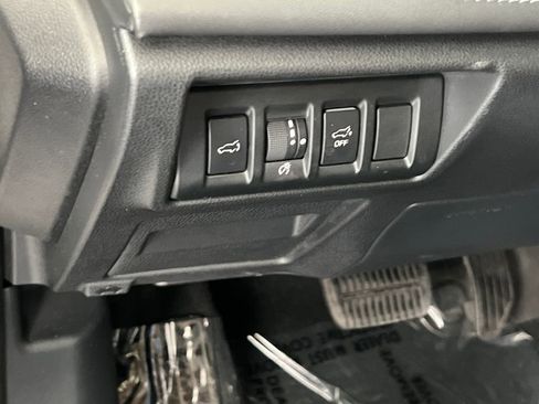 Used 2020 Subaru Outback Touring XT AWD/4WD image 32