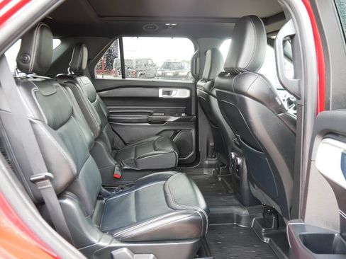 Used 2020 Ford Explorer ST w/ ST Street Pack AWD/4WD image 12
