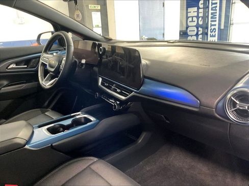 Used 2024 Chevrolet Equinox EV LT AWD/4WD image 14