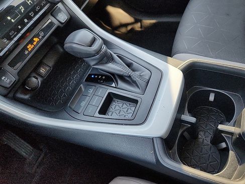 Used 2024 Toyota RAV4 XLE image 12