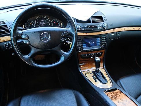 Used 2008 Mercedes-Benz E 350 Sedan image 13