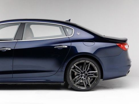 Used 2020 Maserati Quattroporte S GranSport image 39