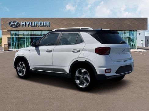 New 2026 Hyundai Venue SEL FWD image 4