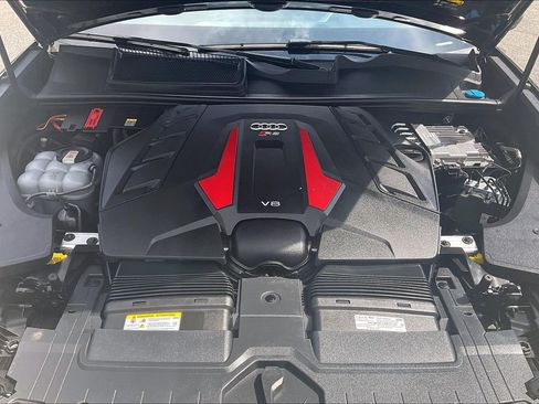 Used 2023 Audi RS Q8 AWD/4WD image 13