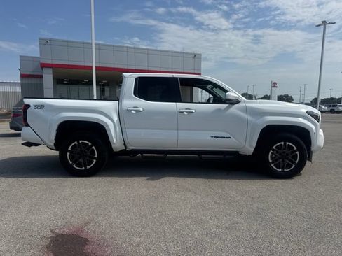 Used 2026 Toyota Tacoma TRD Sport RWD image 7