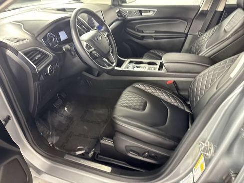 Used 2023 Ford Edge Titanium AWD/4WD image 4
