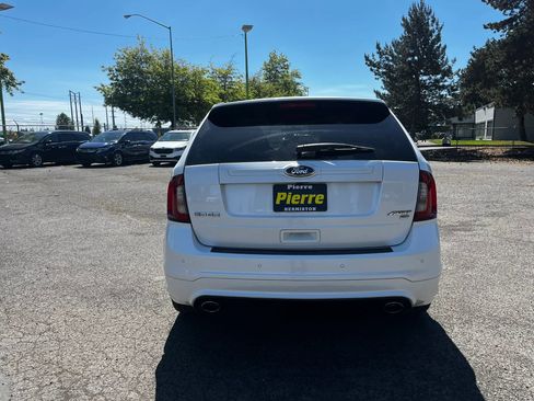 Used 2014 Ford Edge Sport w/ Driver Entry Package AWD/4WD image 4