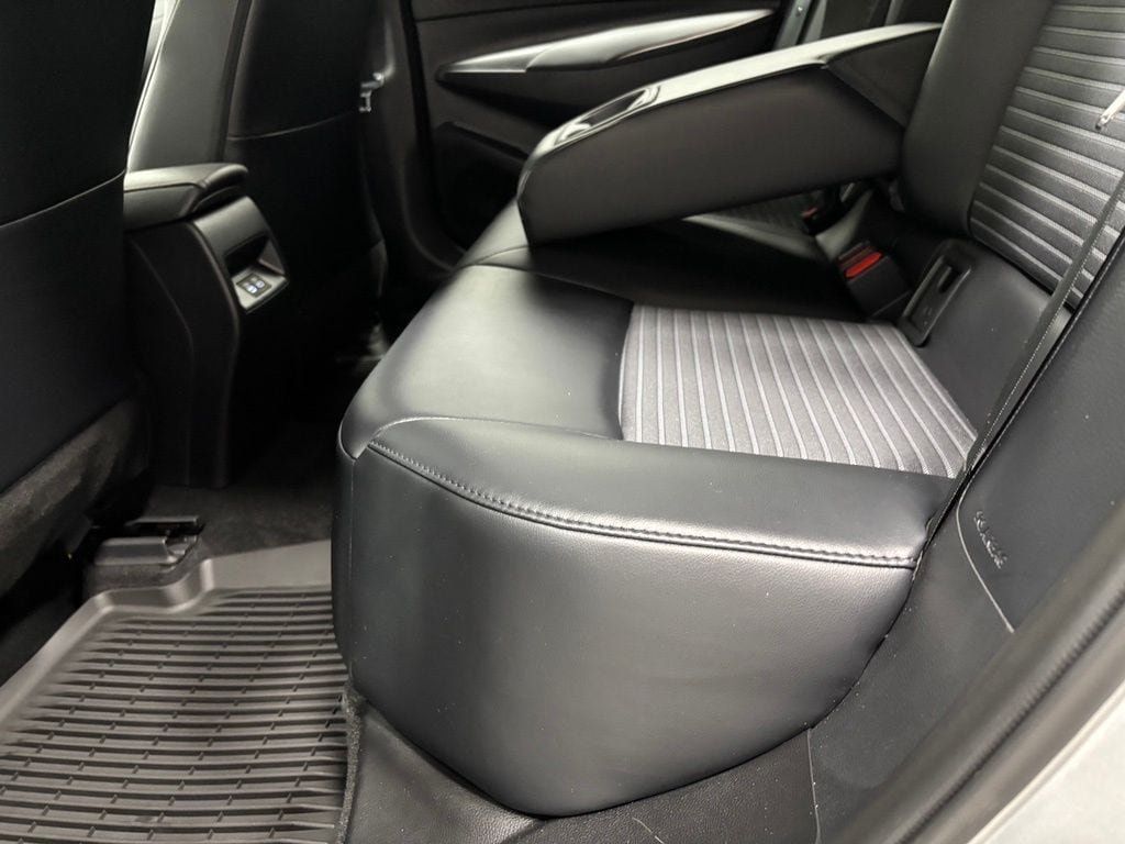 Used 2026 Toyota Corolla XSE FWD image 44