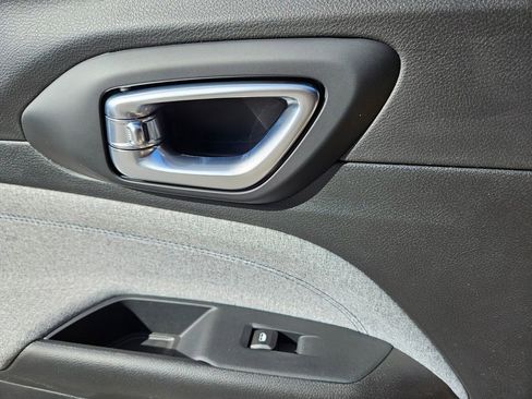 New 2026 Jeep Compass Latitude image 9