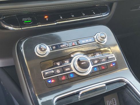 Certified 2023 Lincoln Nautilus Reserve image 18