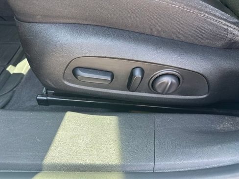 Used 2023 Chevrolet Malibu LT FWD image 16