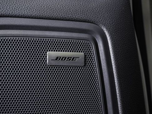 Certified 2024 Porsche Macan AWD/4WD image 27