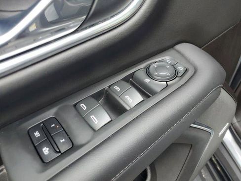 Used 2021 Chevrolet Tahoe LT image 17