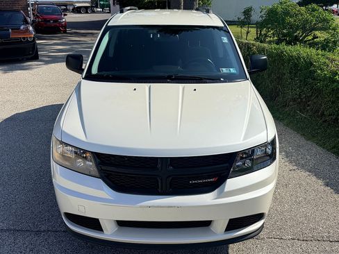 Used 2018 Dodge Journey SE w/ Connectivity Group FWD image 10