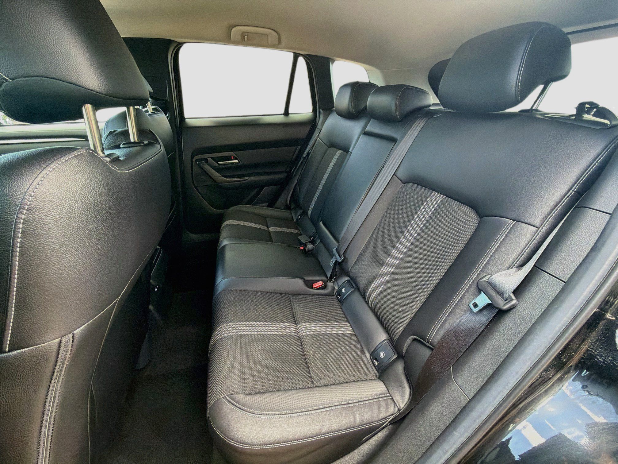 Used 2025 MAZDA CX-50 AWD 2.5 S w/ Preferred Package image 29