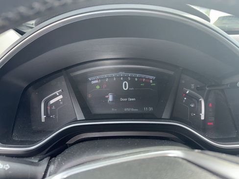 Used 2018 Honda CR-V Touring image 7