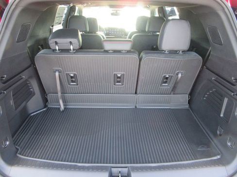 New 2026 Chevrolet Traverse Z71 w/ Driver Confidence Package image 12