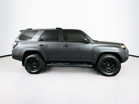 Used 2020 Toyota 4Runner SR5 Premium w/ Moonroof Package AWD/4WD image 10