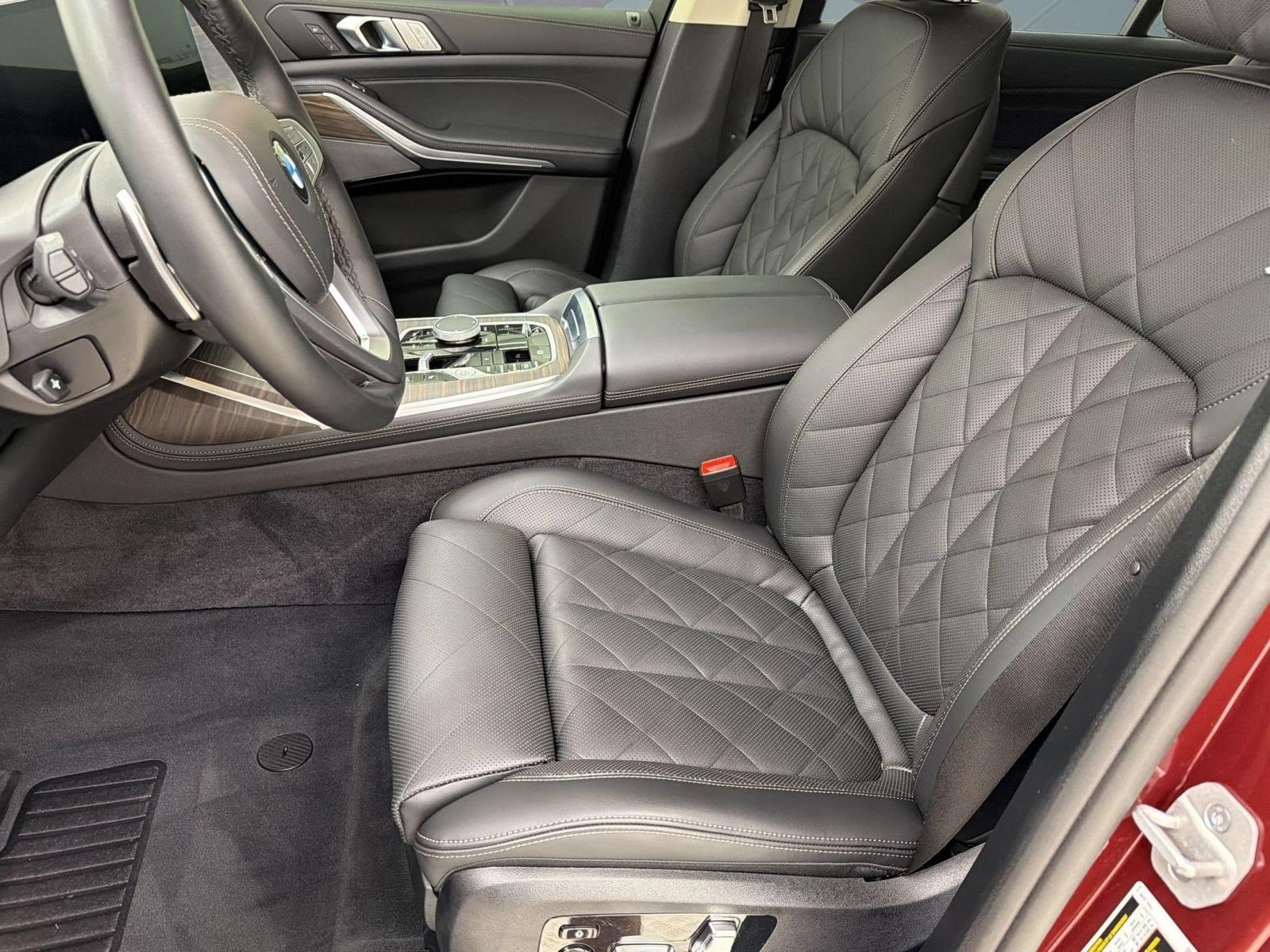 Certified 2026 BMW X7 xDrive40i AWD/4WD image 5
