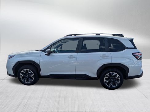Certified 2025 Subaru Forester Premium AWD/4WD image 4